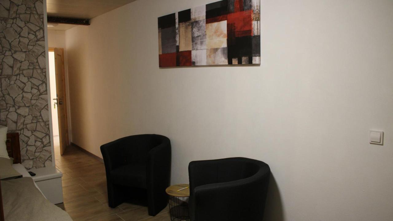 Pension Und Gaestehaus Paffrath Grossbrembach Εξωτερικό φωτογραφία
